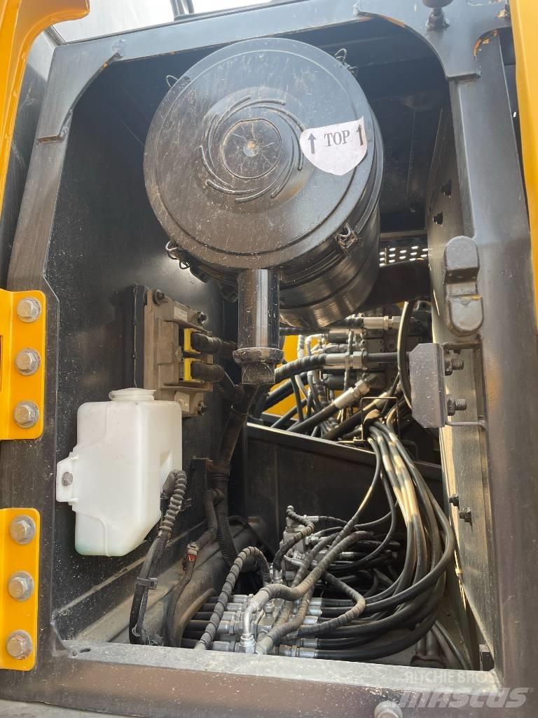 Volvo EC 210 大型油圧ショベル12t以上（パワーショベル・ユンボ）