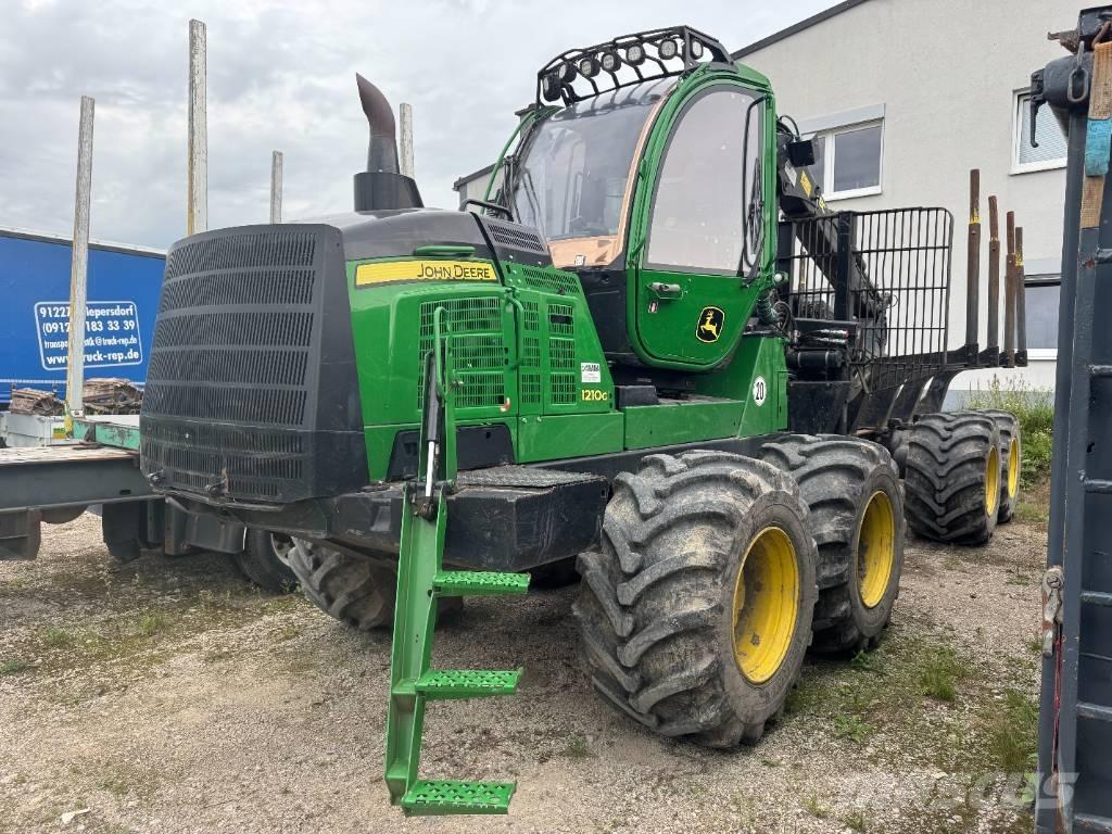 John Deere 1510 G フォワーダー