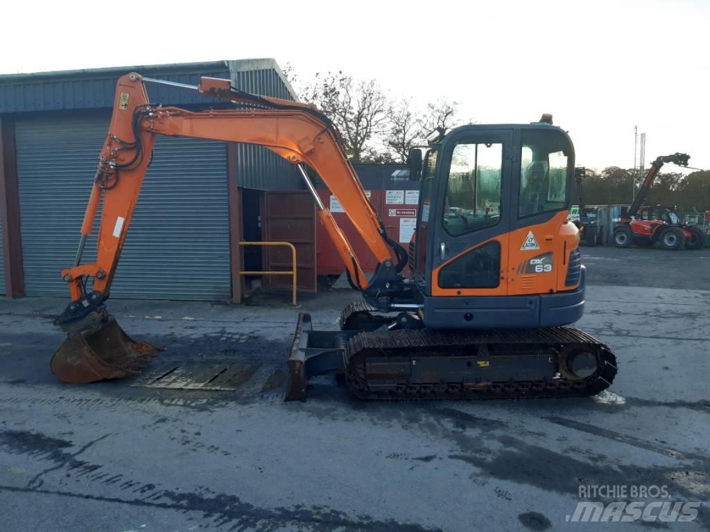 Doosan DX 63-3 大型油圧ショベル12t以上（パワーショベル・ユンボ）