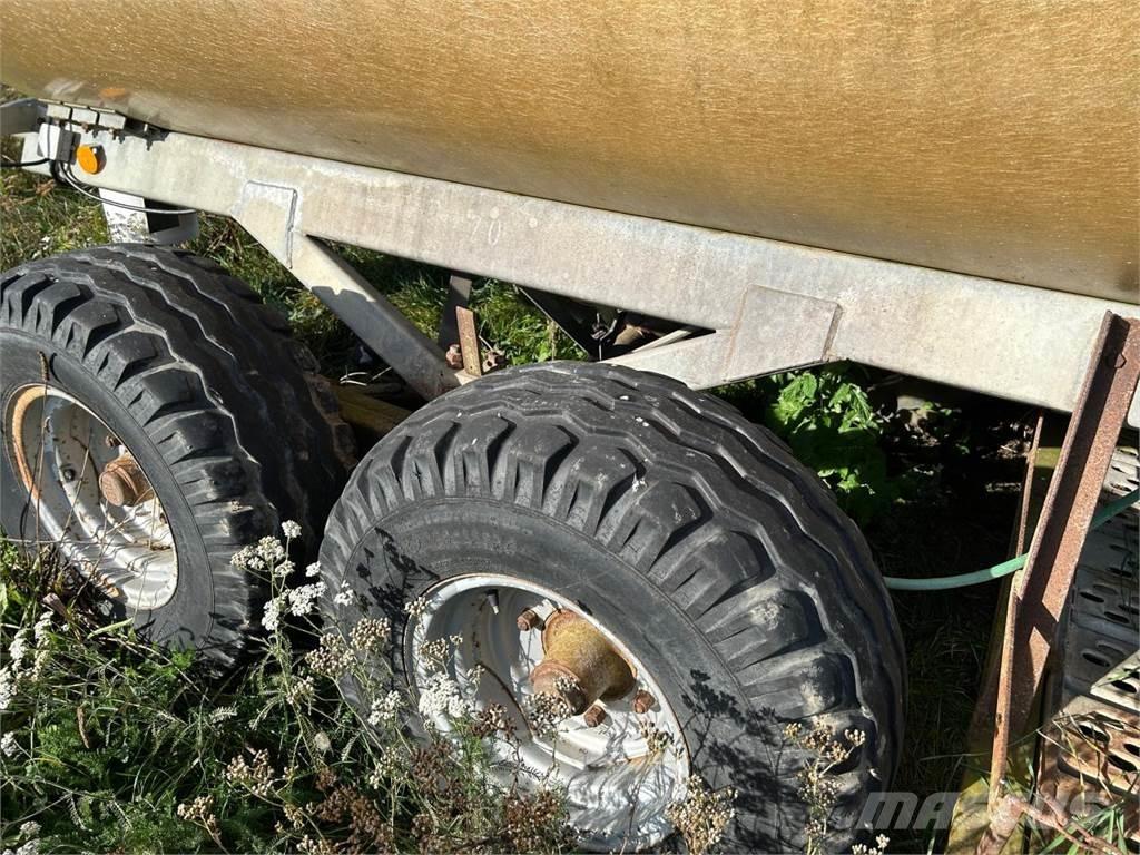 Chemo 310/65 セミトレーラータンカー