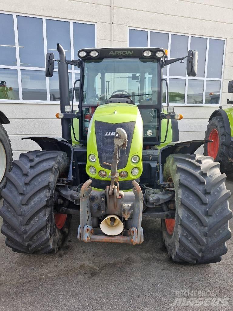 CLAAS Arion 640 トラクター
