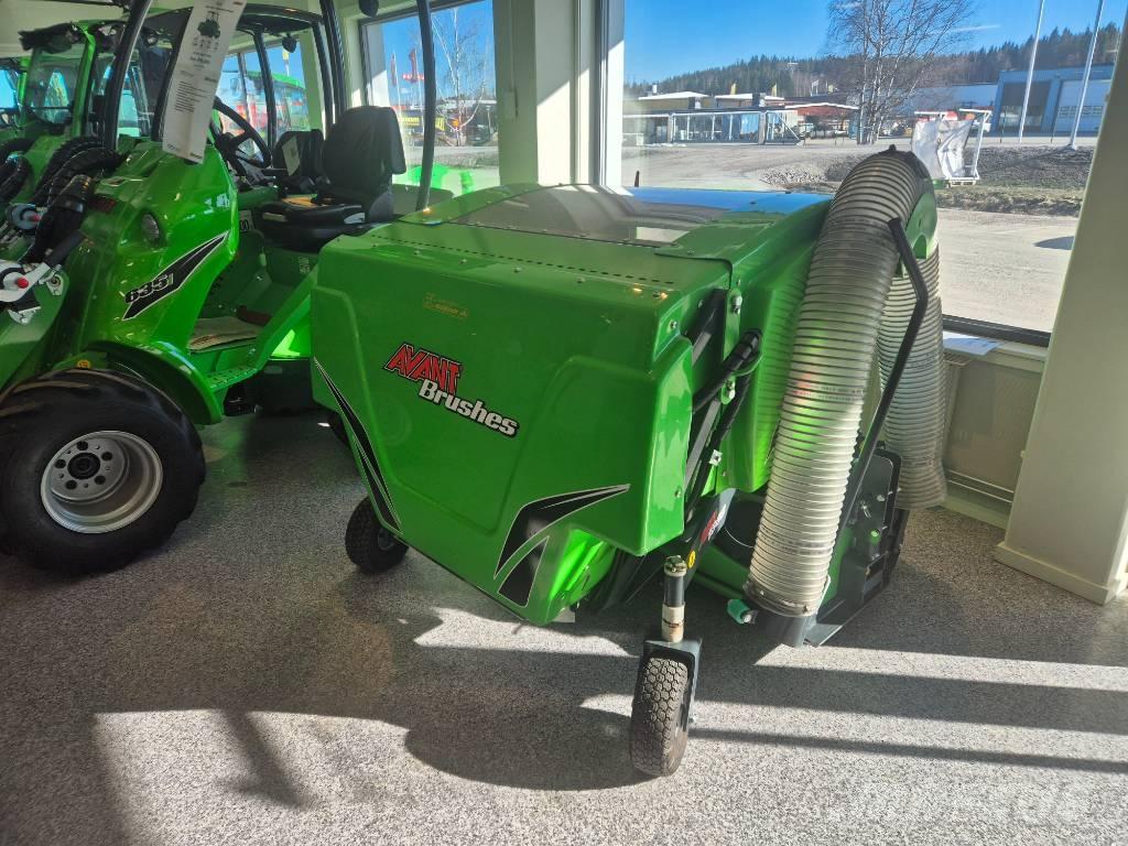 Avant Lövsug DEMO スキッドステアローダー