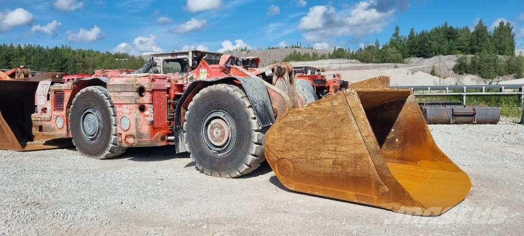 Sandvik LH 410 地下ローダー