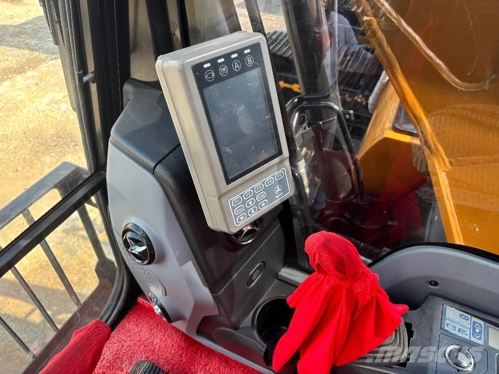 Sany SY 135 C 大型油圧ショベル12t以上（パワーショベル・ユンボ）
