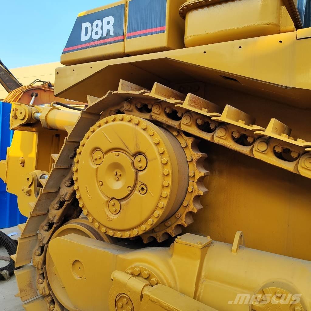 CAT D 8 R ブルドーザー