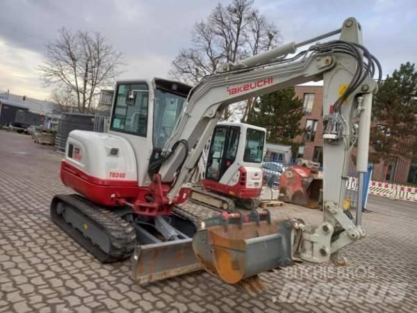 Takeuchi TB 240 DPF ミニ油圧ショベル 7t以下（ミニユンボ・ミニディガー）