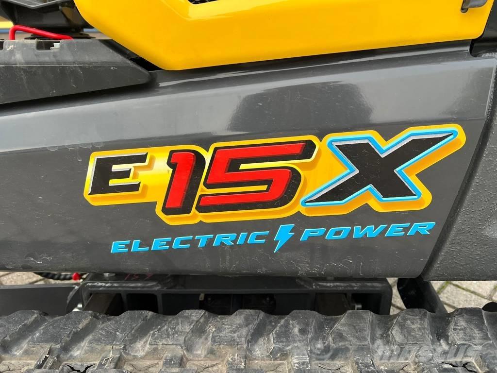 New Holland E 15 X ミニ油圧ショベル 7t以下（ミニユンボ・ミニディガー）