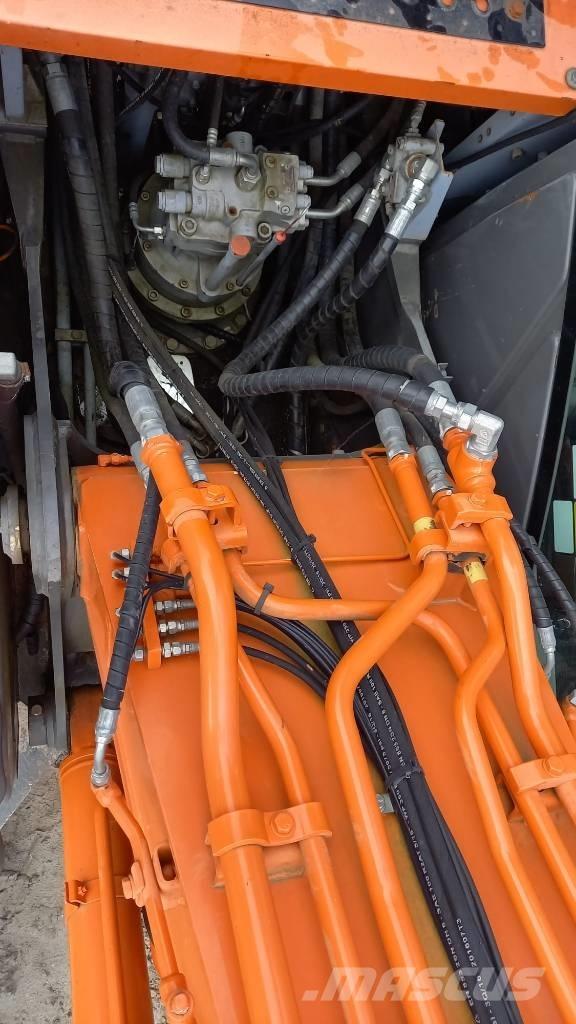Hitachi ZX 210 LC 大型油圧ショベル12t以上（パワーショベル・ユンボ）