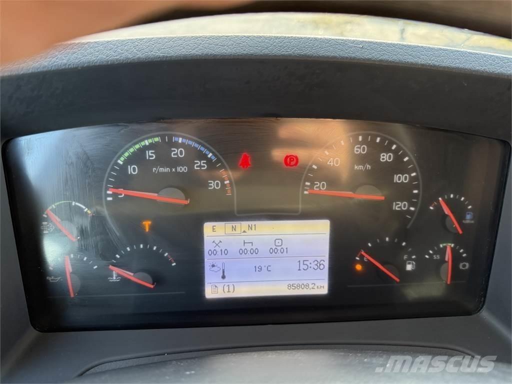 Volvo FE320 4X2 ボックスボディー、ウイング、箱車