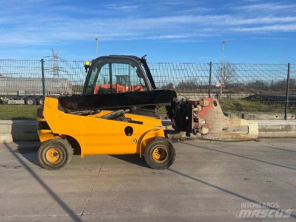 JCB TLT 35 D / 4x4 テレスコーピックハンドラー