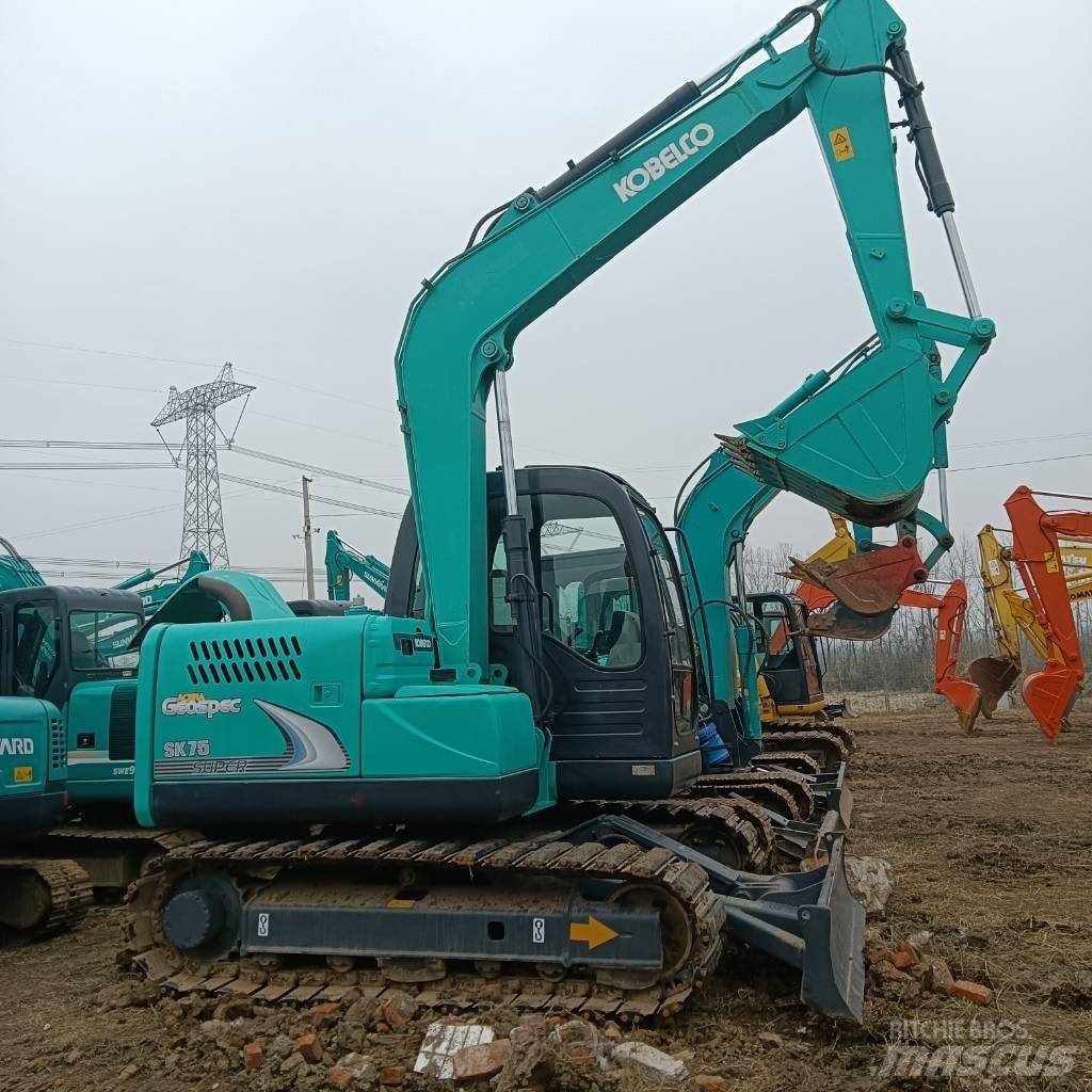 Kobelco SK75-8 中型油圧ショベル 7ｔ-12ｔ（ユンボ・パワーショベル・バックホー）