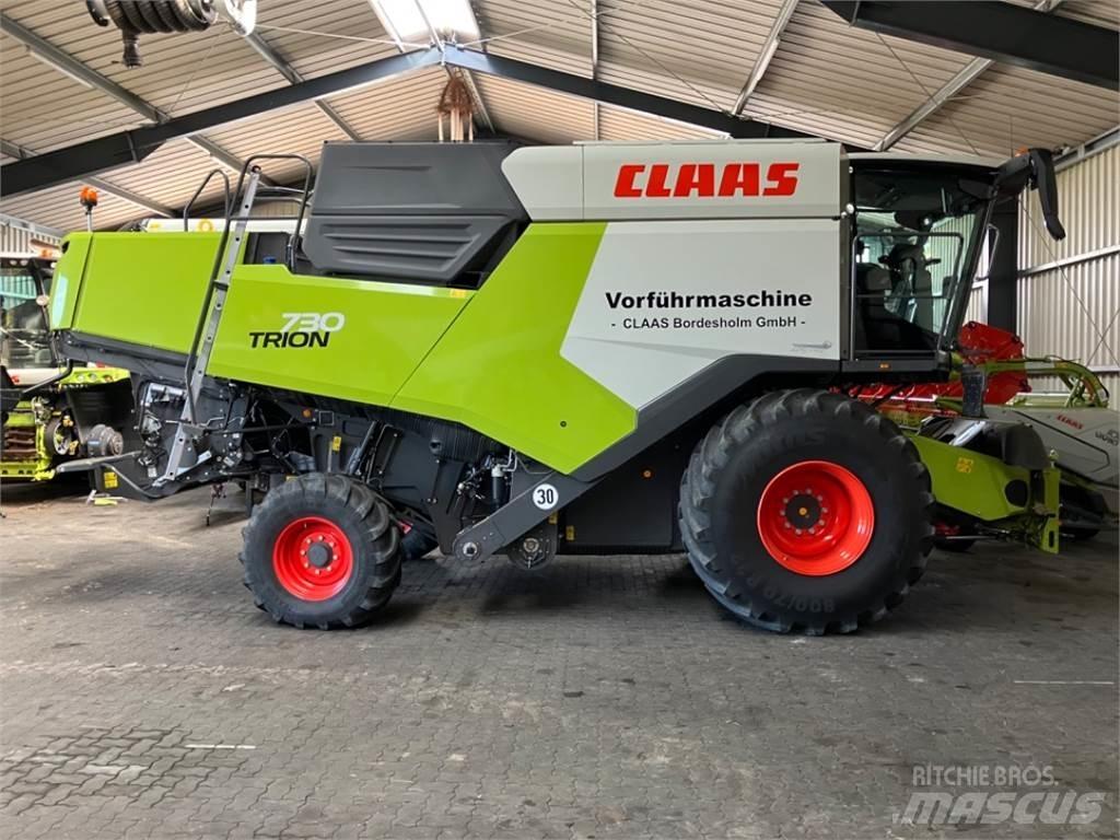 CLAAS TRION 730 コンバイン