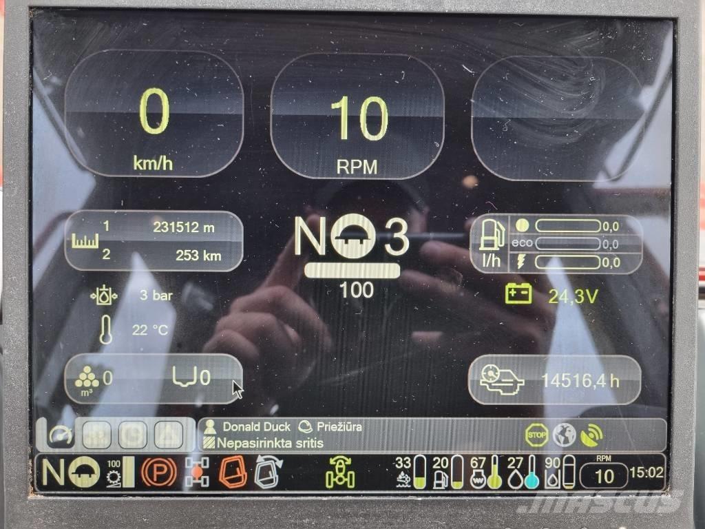 Komatsu 895 フォワーダー