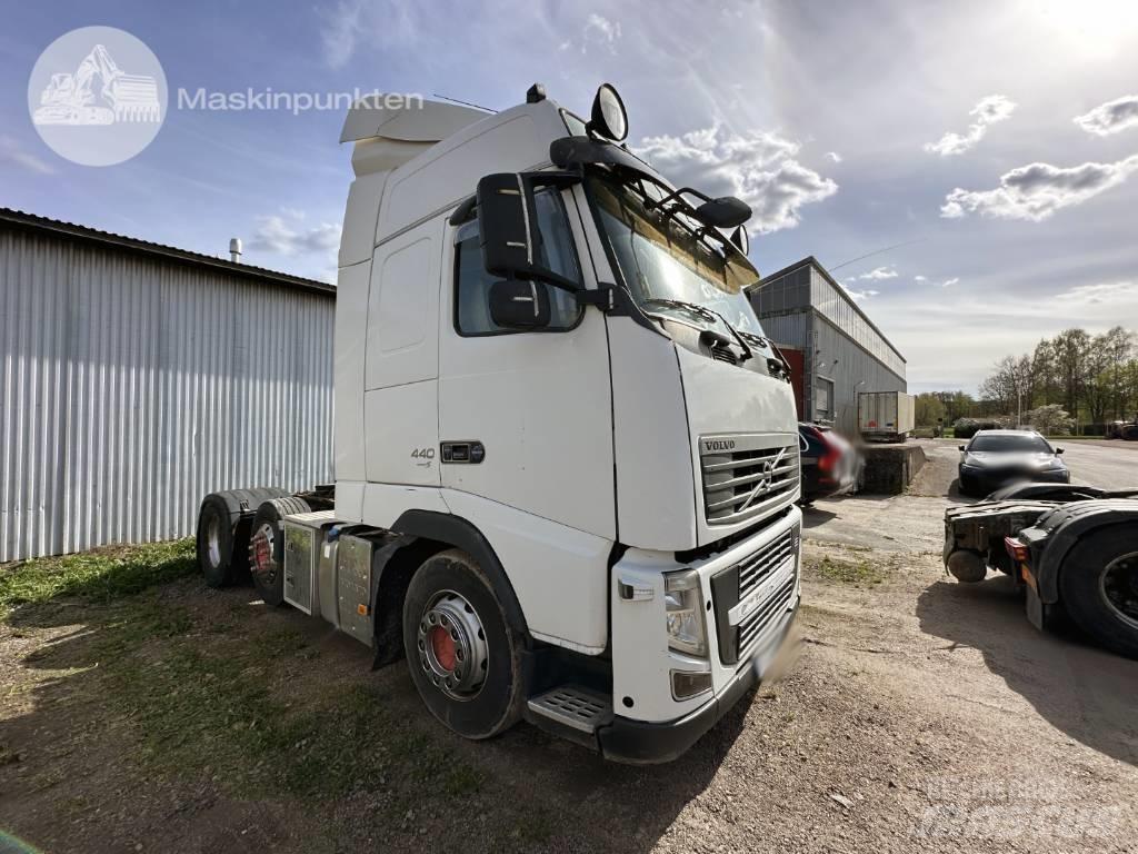 Volvo FH 440 Puscher 中古トラクターヘッド | トレーラーヘッド