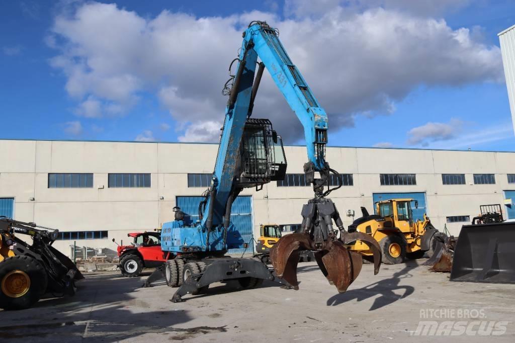 Fuchs MHL 331 E 廃棄物／工業産廃処理機