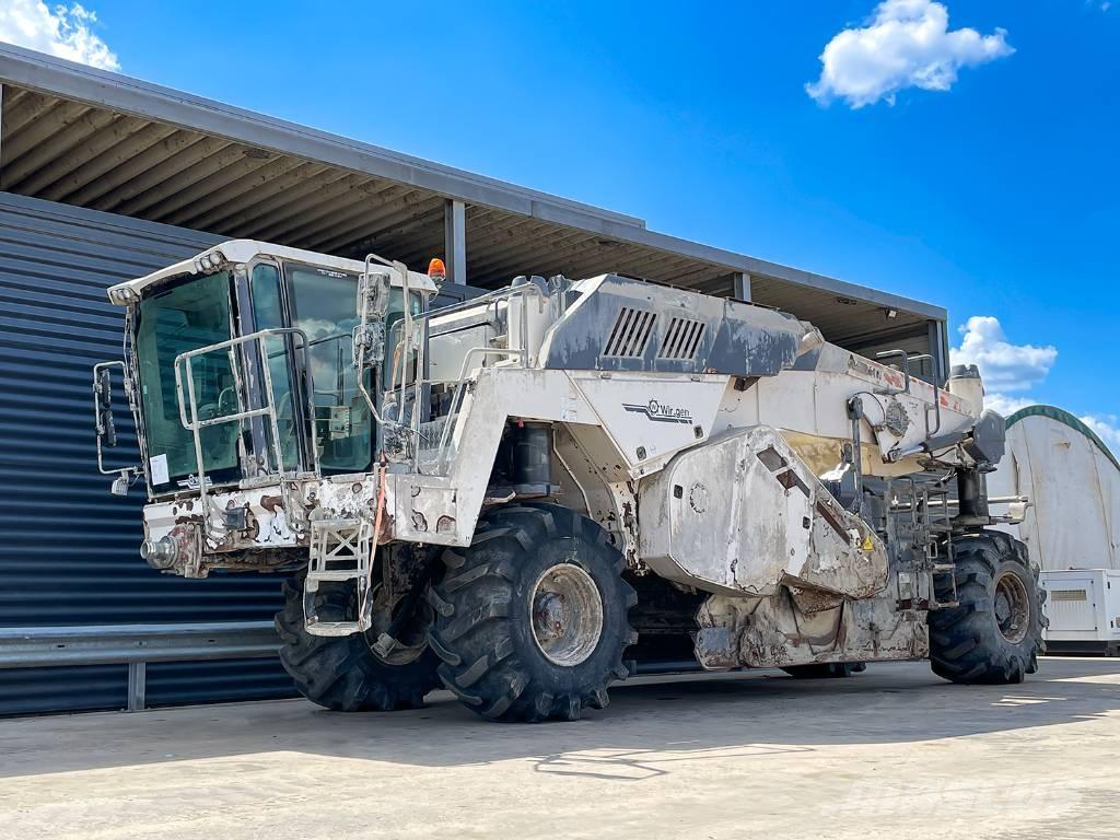 Wirtgen WR 240I アスファルトリサイクルマシン