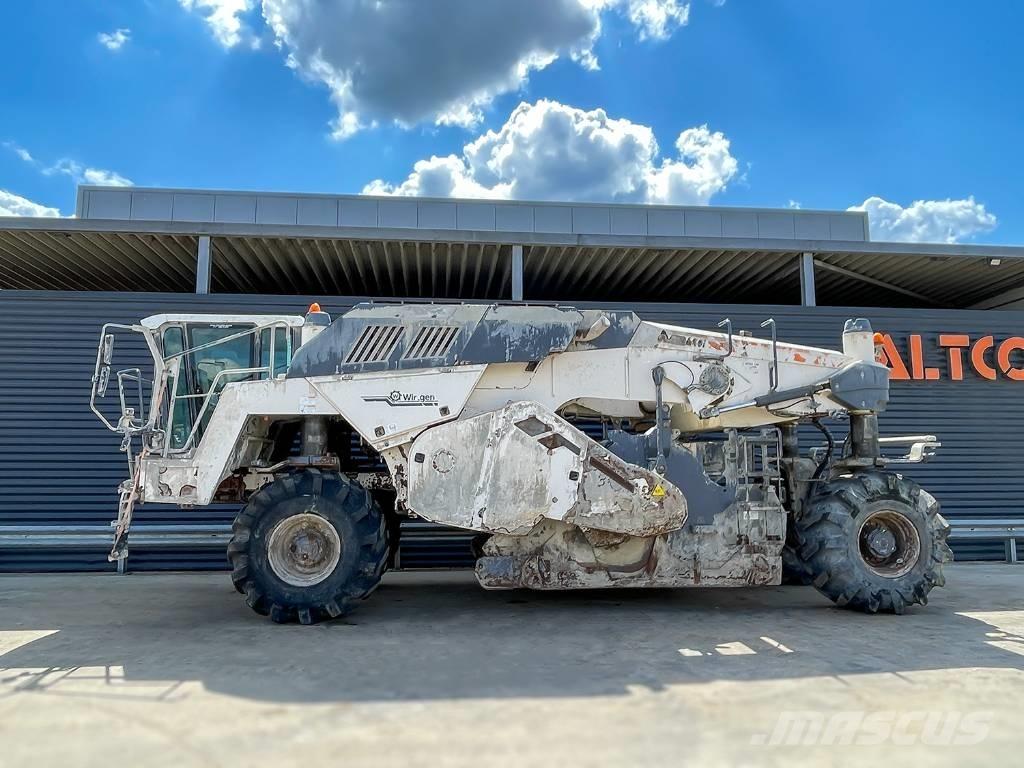Wirtgen WR 240I アスファルトリサイクルマシン