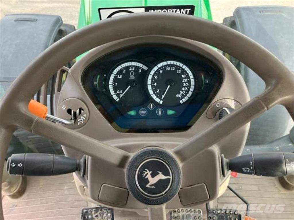 John Deere 6130R トラクター