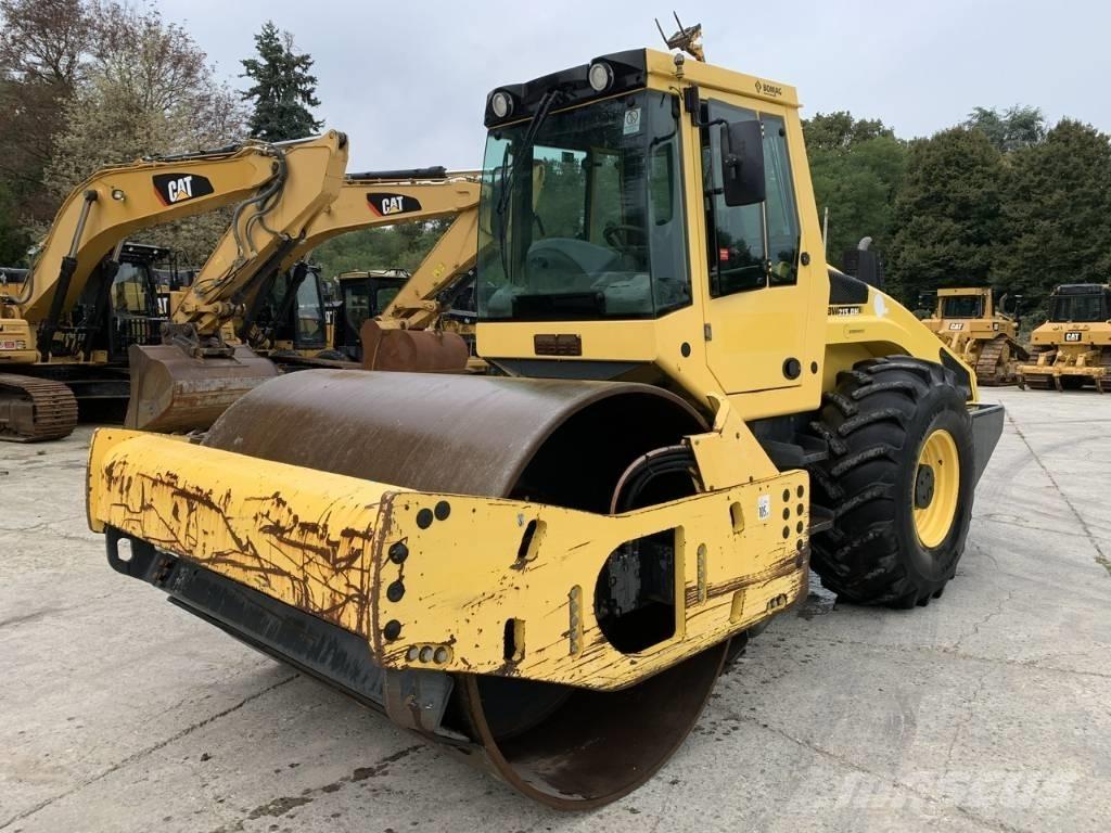 Bomag BW 213 D H-4 i ソイルコンパクター