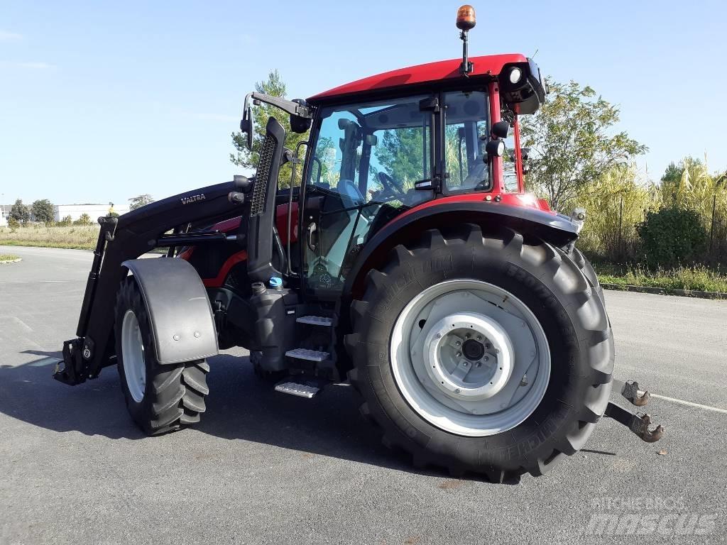 Valtra G 115 Active トラクター