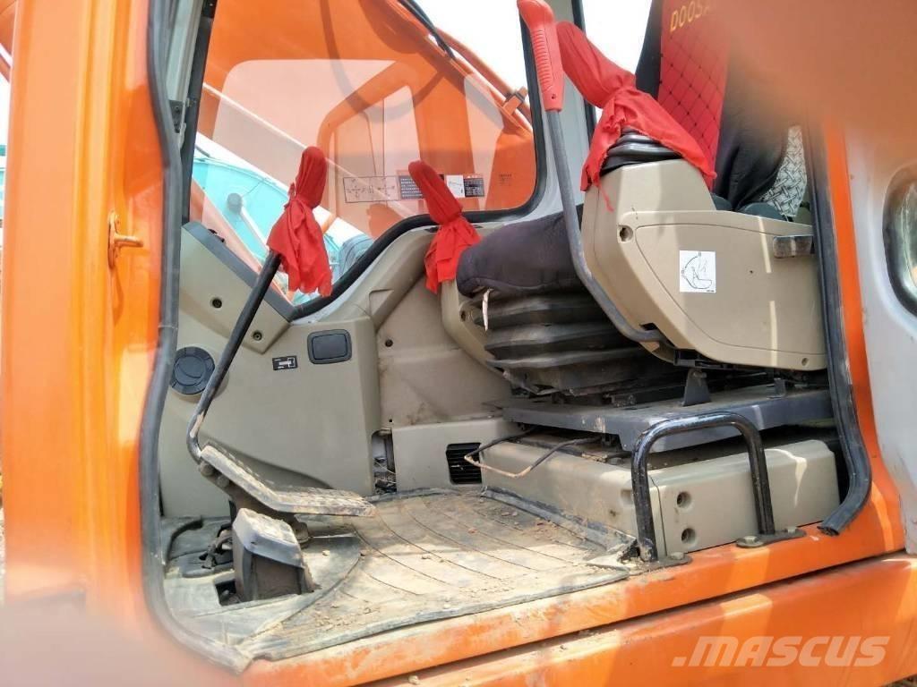 Doosan 225 大型油圧ショベル12t以上（パワーショベル・ユンボ）