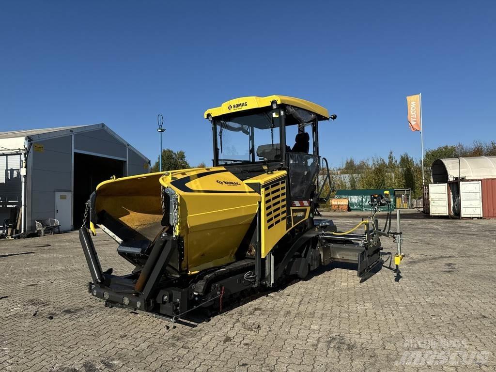 Bomag BF 300 C-2 アスファルトフィニッシャ
