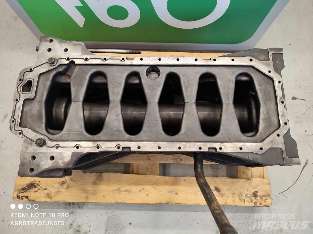 Fendt 926 oil pan エンジン