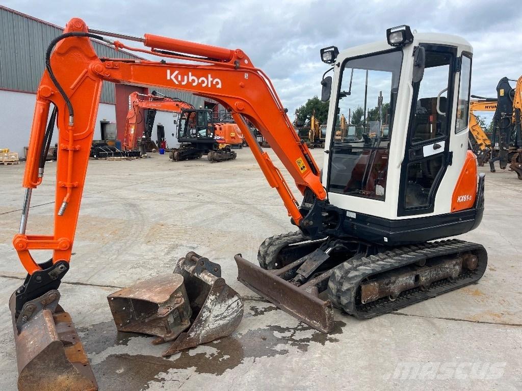 Kubota KX 61-3 ミニ油圧ショベル 7t以下（ミニユンボ・ミニディガー）