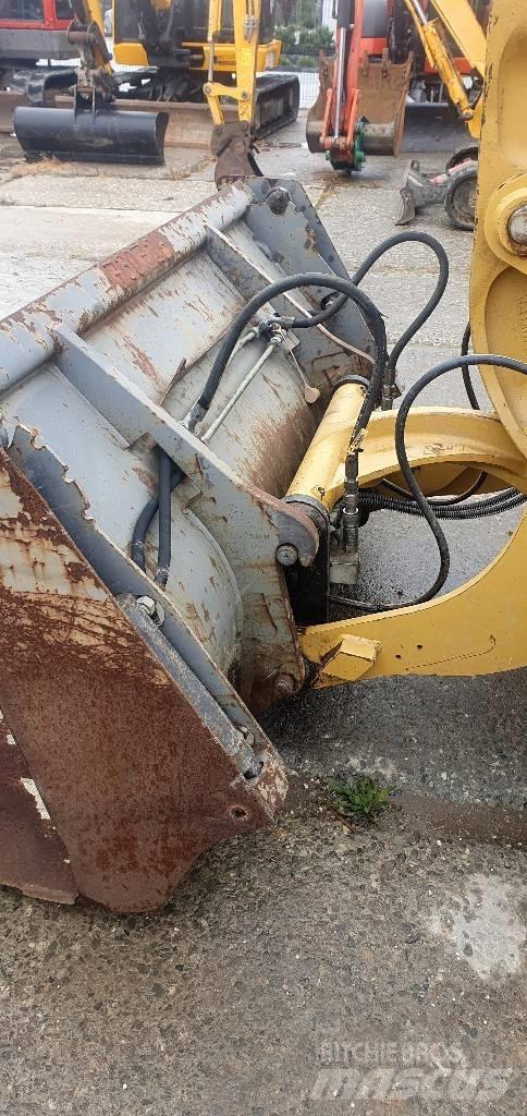 CAT 906M ホイールローダー・タイヤショベル