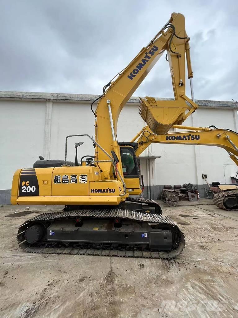 Komatsu PC 200-8N1 大型油圧ショベル12t以上（パワーショベル・ユンボ）