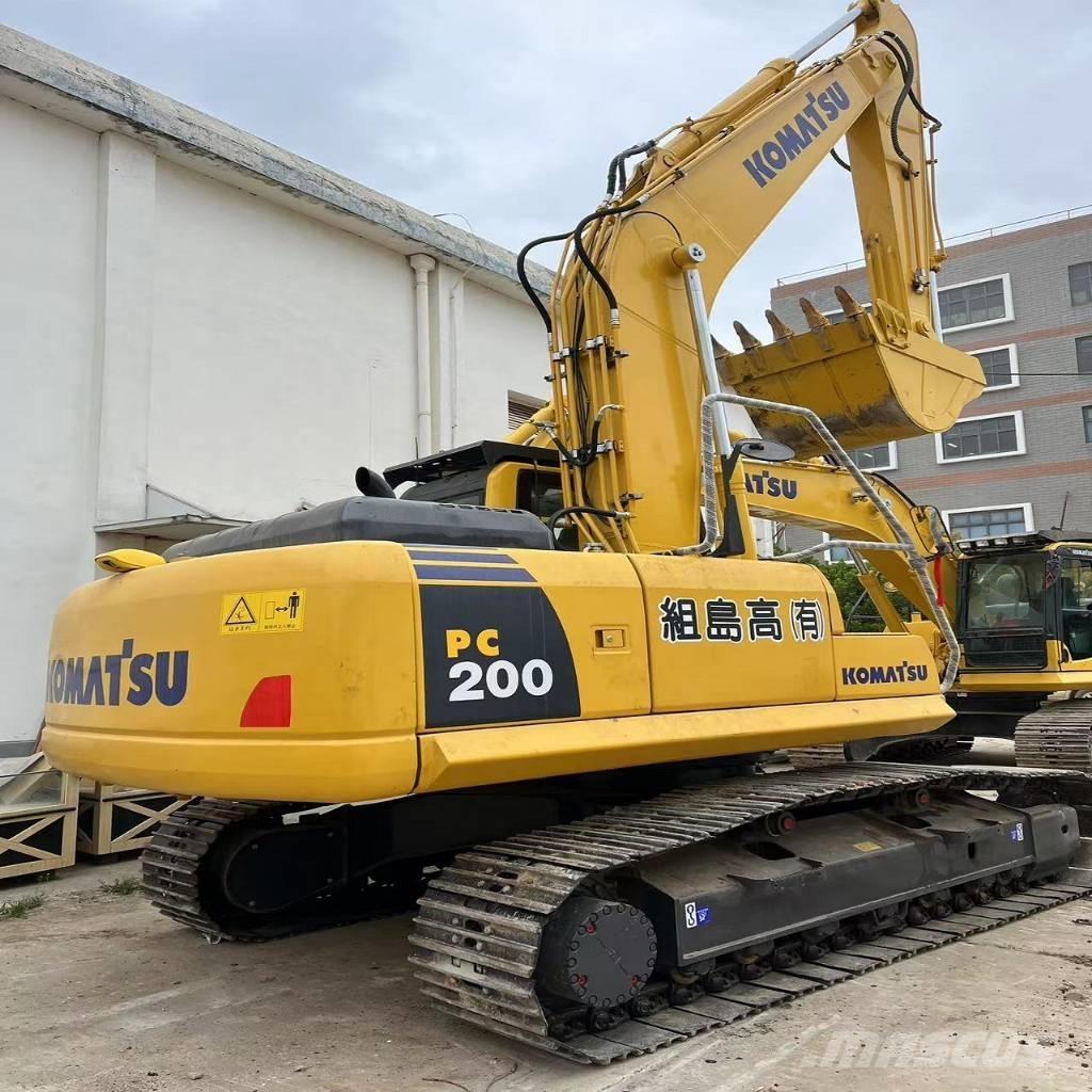 Komatsu PC 200-8N1 大型油圧ショベル12t以上（パワーショベル・ユンボ）