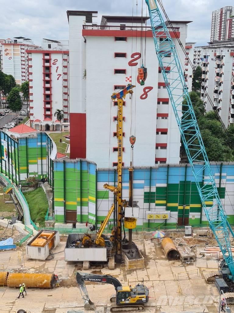 Bauer BG 36 クローラドリル