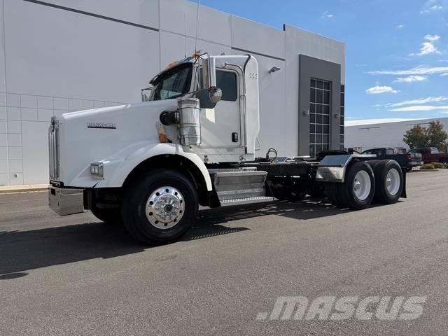 Kenworth T 800 中古トラクターヘッド | トレーラーヘッド