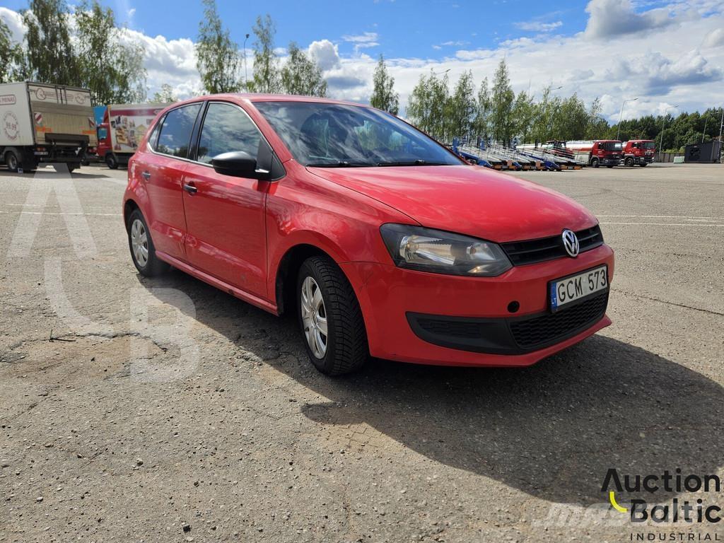 Volkswagen Polo 自動車
