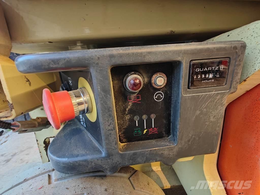 JLG 1930 ES シザースリフト