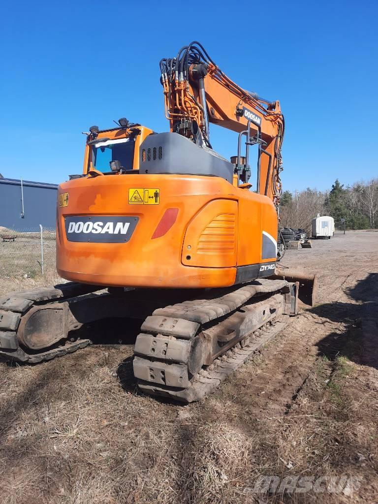 Doosan DX140LCR-5 大型油圧ショベル12t以上（パワーショベル・ユンボ）