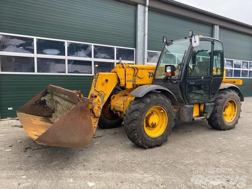 JCB 535-95 テレスコーピックハンドラー