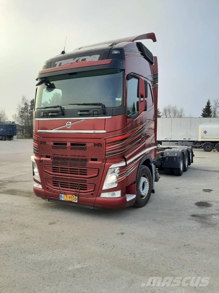 Volvo FH 13 キャブ付きシャーシ