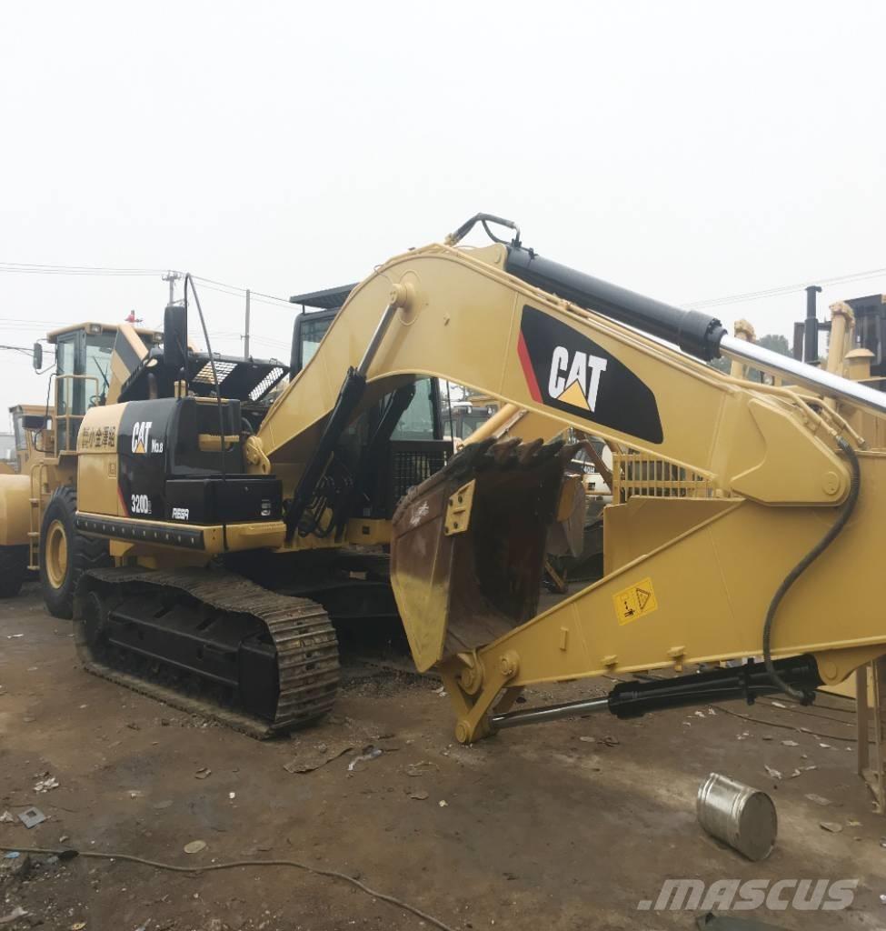 CAT 320 D2 L 大型油圧ショベル12t以上（パワーショベル・ユンボ）