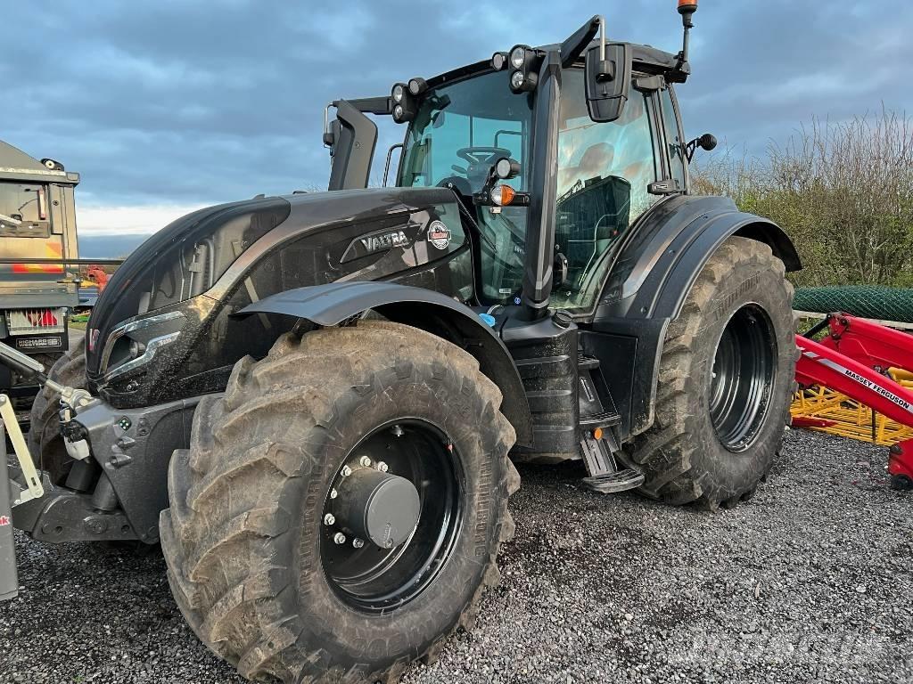 Valtra T 235 Direct トラクター