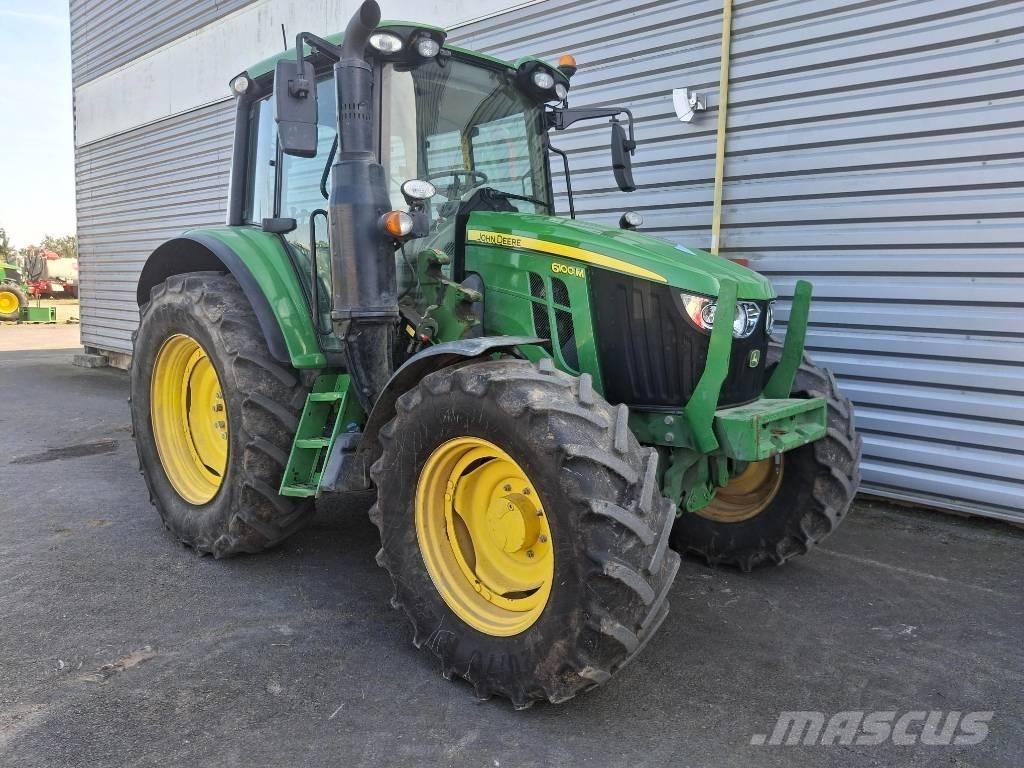 John Deere 6100M トラクター