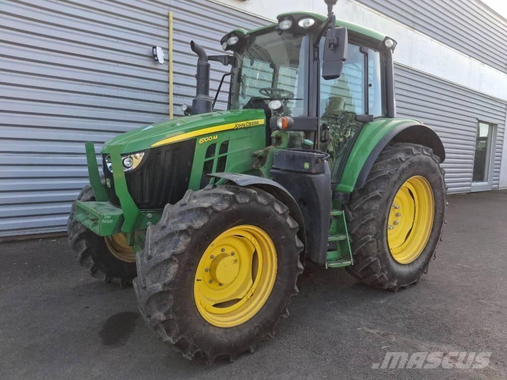 John Deere 6100M トラクター