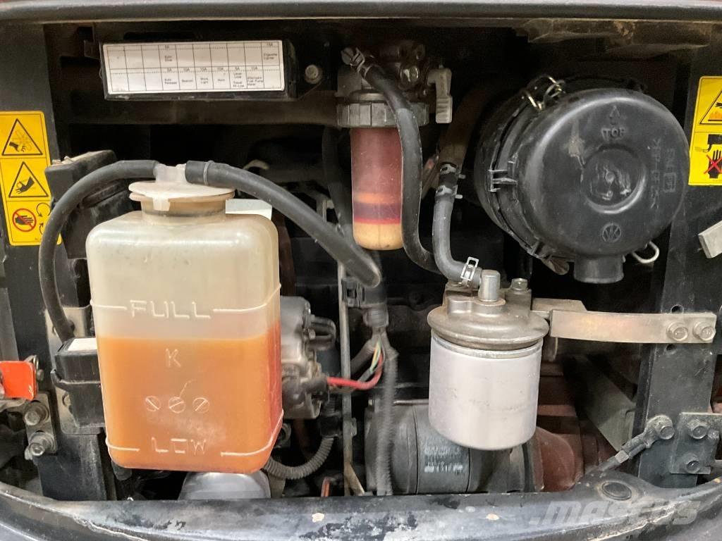 Kubota U 15-3 ミニ油圧ショベル 7t以下（ミニユンボ・ミニディガー）