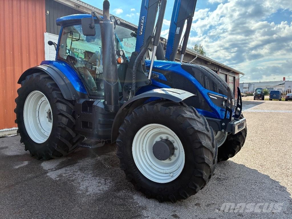 Valtra T 194 Versu トラクター