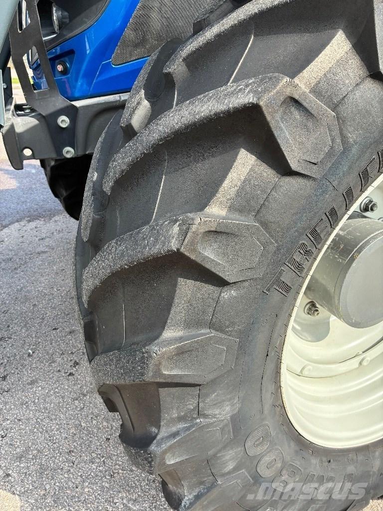 Valtra T 194 Versu トラクター