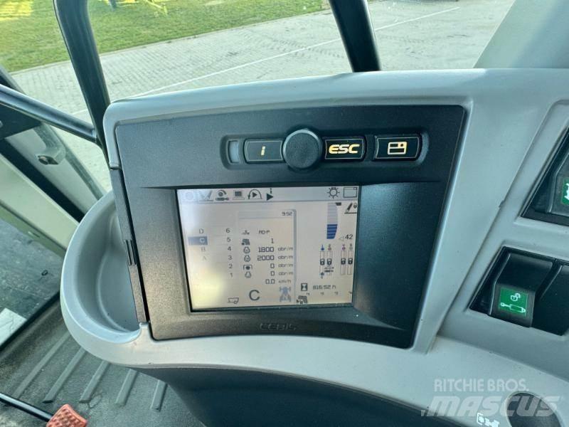 CLAAS AXION 810 トラクター