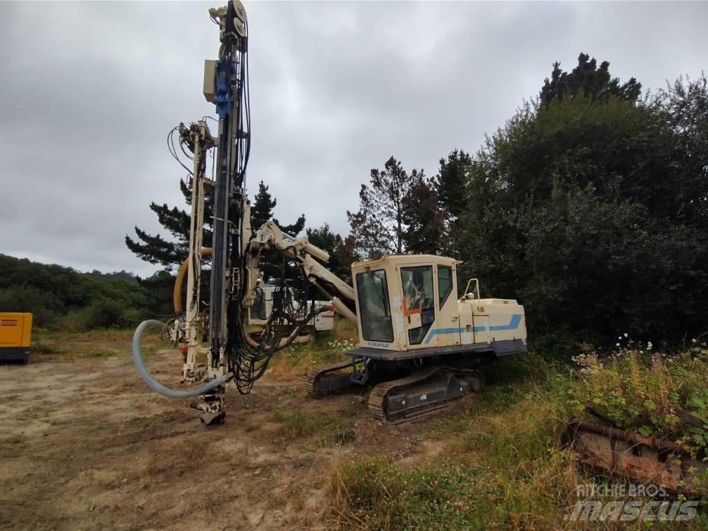 Furukawa HCR 900 ED クローラドリル