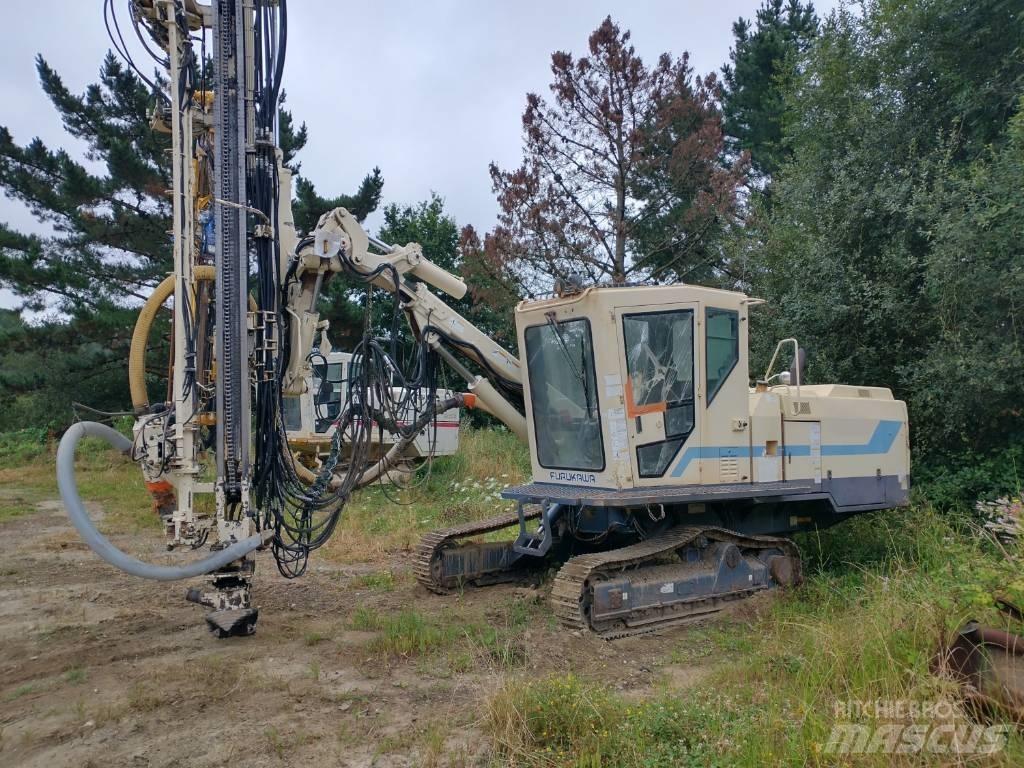 Furukawa HCR 900 ED クローラドリル