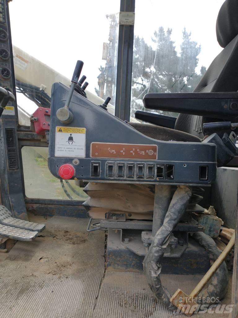 Furukawa HCR 900 ED クローラドリル