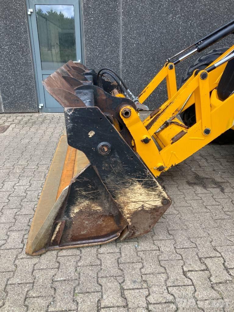 JCB 4 CX バックホーローダー